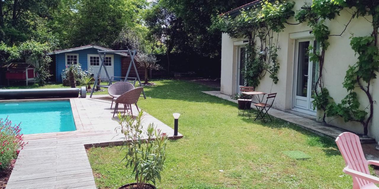 Merig'Home Chambre Bd Climatisee Dans Maison Avec Piscine Au Calme En Ville, Sdb & Toilettes Prives Angoulême Esterno foto